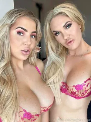 Holly H OnlyFans Leaked Free Thumbnail Picture - #wXEkFtUoCy