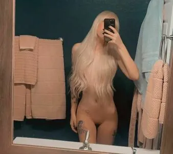 Holly Halen OnlyFans Leaked Free Thumbnail Picture - #15dcCFw1g5