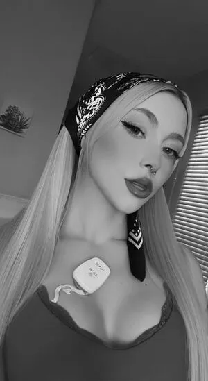Holly Halen OnlyFans Leaked Free Thumbnail Picture - #chrF7qppHA