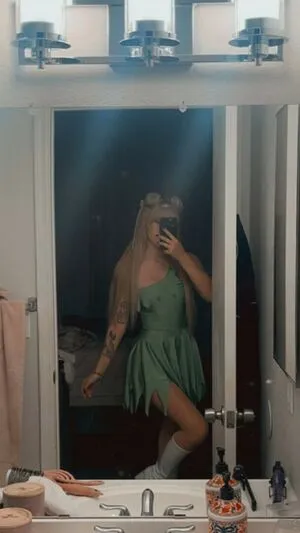 Holly Halen OnlyFans Leaked Free Thumbnail Picture - #gY8dDIR6zk