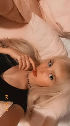Holly Halen OnlyFans Leaked Free Thumbnail Picture - #gn8VkMS7rs