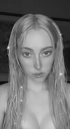 Holly Halen OnlyFans Leaked Free Thumbnail Picture - #nxysKXucf5