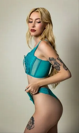 Holly Halen OnlyFans Leaked Free Thumbnail Picture - #xHSVvdHdNe