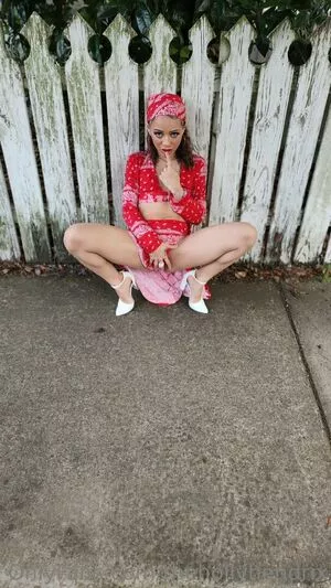 Holly Hendrix OnlyFans Leaked Free Thumbnail Picture - #4G4SrfuQJw