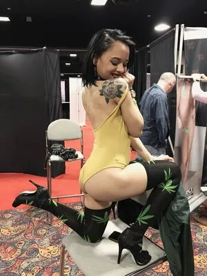 Holly Hendrix OnlyFans Leaked Free Thumbnail Picture - #Tfek0xUVeo