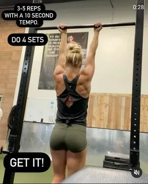Holly Holm OnlyFans Leaked Free Thumbnail Picture - #1OAOQuN29x