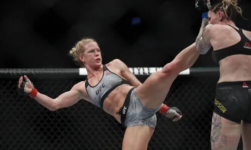 Holly Holm OnlyFans Leaked Free Thumbnail Picture - #1kxMkmJLd8