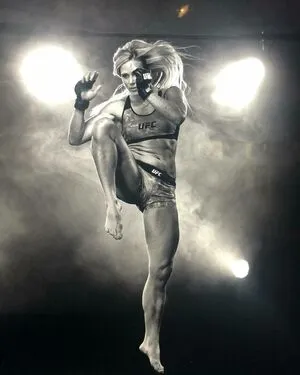 Holly Holm OnlyFans Leaked Free Thumbnail Picture - #2SNv7ddFff
