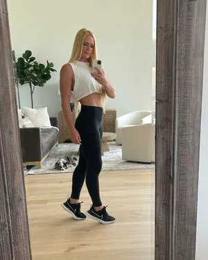 Holly Holm OnlyFans Leaked Free Thumbnail Picture - #3ZQFFkZiIf