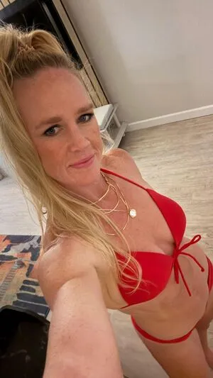 Holly Holm OnlyFans Leaked Free Thumbnail Picture - #7rW816mtis
