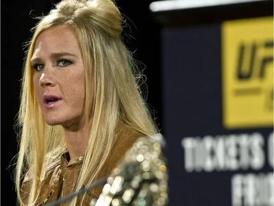 Holly Holm OnlyFans Leaked Free Thumbnail Picture - #IUqDsdYrJf