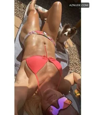 Holly Holm OnlyFans Leaked Free Thumbnail Picture - #JaIbPKSCKA
