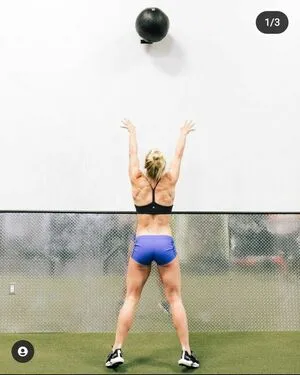 Holly Holm OnlyFans Leaked Free Thumbnail Picture - #O8xQeY6bjU