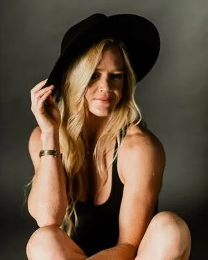 Holly Holm OnlyFans Leaked Free Thumbnail Picture - #WueZH3iJzk