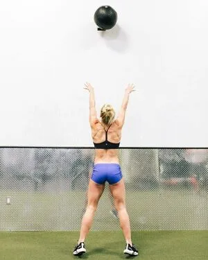 Holly Holm OnlyFans Leaked Free Thumbnail Picture - #cLbGeEZaaI