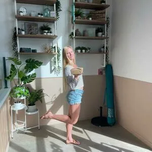 Holly Holm OnlyFans Leaked Free Thumbnail Picture - #cZFe7ar59x