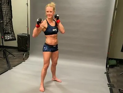 Holly Holm OnlyFans Leaked Free Thumbnail Picture - #eiY21iSk1I