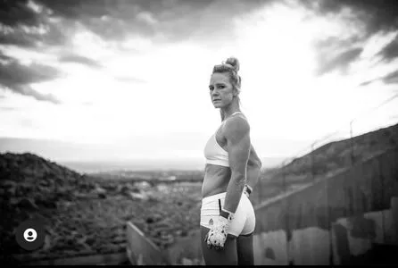 Holly Holm OnlyFans Leaked Free Thumbnail Picture - #fSAaWfeTyP
