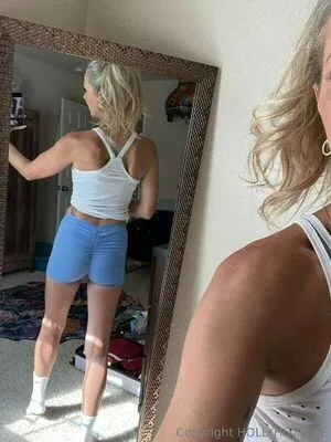 Holly Hotwife OnlyFans Leaked Free Thumbnail Picture - #HUVWDuzBNB