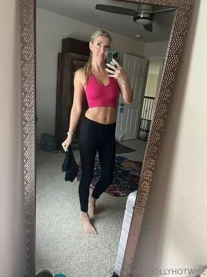 Holly Hotwife OnlyFans Leaked Free Thumbnail Picture - #cJPnM1sJVL