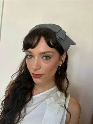 Holly Humberstone OnlyFans Leaked Free Thumbnail Picture - #neEKI3S4iN