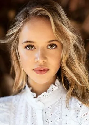 Holly J Barrett OnlyFans Leaked Free Thumbnail Picture - #pfdoNwpFB2