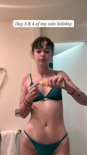 Holly Laing OnlyFans Leaked Free Thumbnail Picture - #kUy1HbtiKp