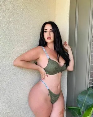 Holly Luyah OnlyFans Leaked Free Thumbnail Picture - #rmPFm887Dw