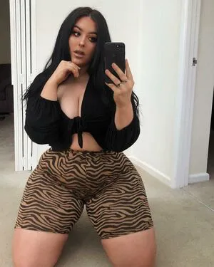 Holly Marston OnlyFans Leaked Free Thumbnail Picture - #X0EEySlaHr