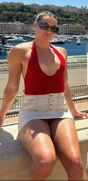 Holly Mills OnlyFans Leaked Free Thumbnail Picture - #K0lesWSNss
