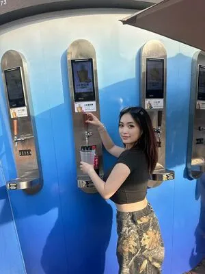 Holly Shu OnlyFans Leaked Free Thumbnail Picture - #2aXNnLR2nd