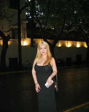 Holly Shu OnlyFans Leaked Free Thumbnail Picture - #Fu5Va0YZKA