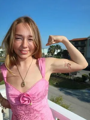 Holly Taylor OnlyFans Leaked Free Thumbnail Picture - #KSLYO5Zooe