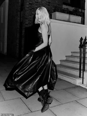 Holly Willoughby OnlyFans Leaked Free Thumbnail Picture - #0eFroVJojI