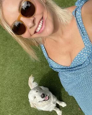 Holly Willoughby OnlyFans Leaked Free Thumbnail Picture - #3AGF3bM9O4