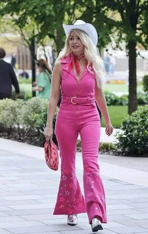 Holly Willoughby OnlyFans Leaked Free Thumbnail Picture - #4TKM0qS6pq