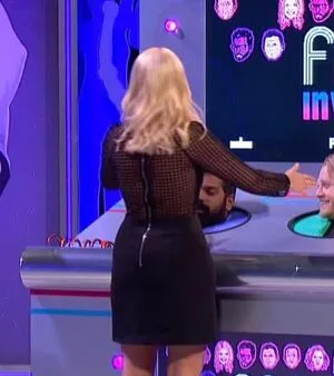 Holly Willoughby OnlyFans Leaked Free Thumbnail Picture - #8ObviMHE4h