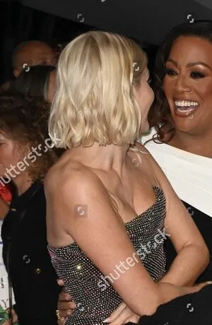 Holly Willoughby OnlyFans Leaked Free Thumbnail Picture - #ABZZg7CKL8