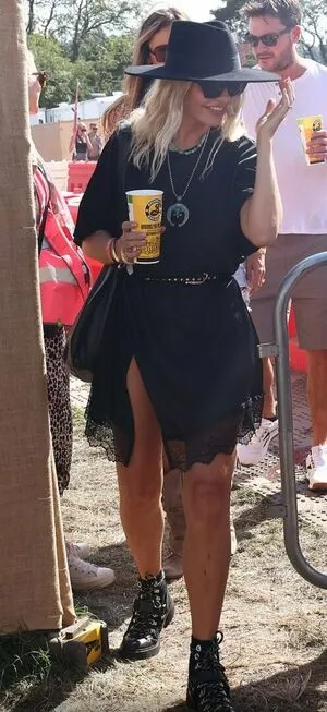 Holly Willoughby OnlyFans Leaked Free Thumbnail Picture - #Bmna9E9jkq