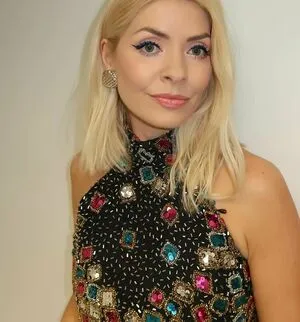 Holly Willoughby OnlyFans Leaked Free Thumbnail Picture - #MwiMSgikPn