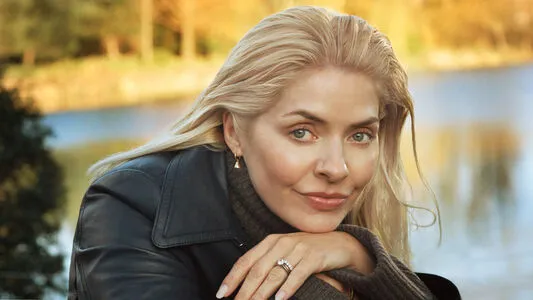 Holly Willoughby OnlyFans Leaked Free Thumbnail Picture - #NypZ2oymai