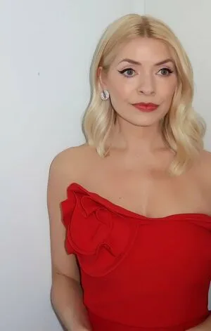 Holly Willoughby OnlyFans Leaked Free Thumbnail Picture - #Tk0gTMjYOF