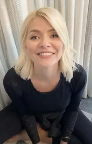 Holly Willoughby OnlyFans Leaked Free Thumbnail Picture - #XEc9ypVoK5