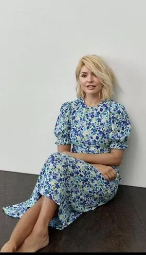Holly Willoughby OnlyFans Leaked Free Thumbnail Picture - #YiJMTruXKx