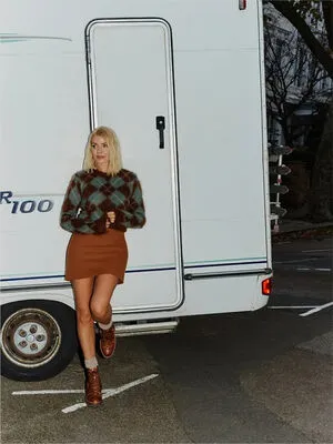 Holly Willoughby OnlyFans Leaked Free Thumbnail Picture - #b0n24yETlx