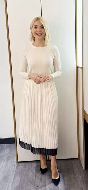 Holly Willoughby OnlyFans Leaked Free Thumbnail Picture - #bTj9yOfJjW