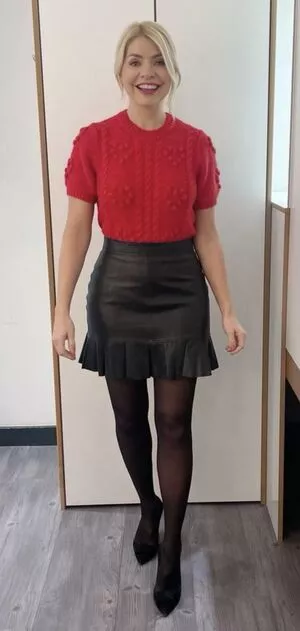 Holly Willoughby OnlyFans Leaked Free Thumbnail Picture - #g19QktUmGv