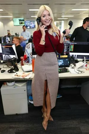 Holly Willoughby OnlyFans Leaked Free Thumbnail Picture - #jZILMmddKh