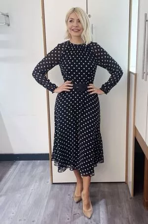 Holly Willoughby OnlyFans Leaked Free Thumbnail Picture - #m2oOC1eBVU