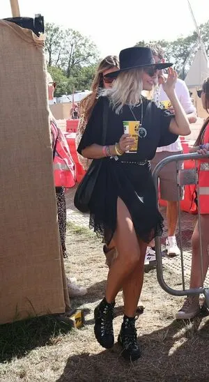 Holly Willoughby OnlyFans Leaked Free Thumbnail Picture - #tQud6OSqhz